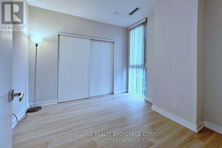 1005 - 30 Tretti Way, Toronto, Ontario  M3H 0E3 - Photo 15 - C12465376