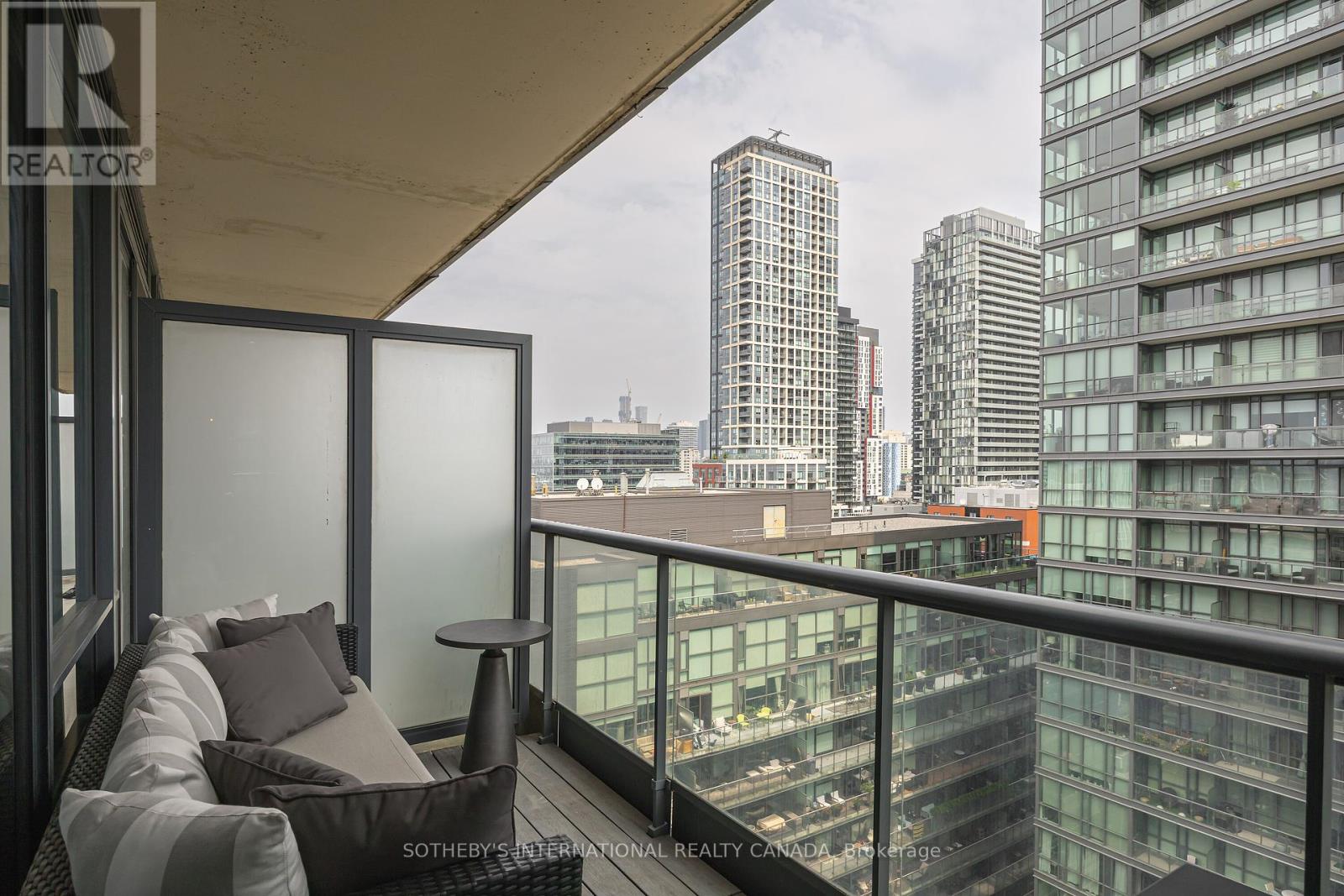 1901 - 438 King Street W, Toronto, Ontario  M5V 1L4 - Photo 13 - C12465438