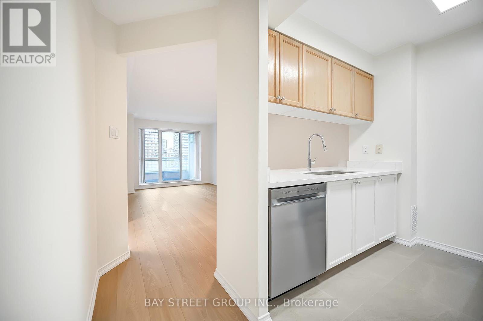 1503 - 889 Bay Street, Toronto, Ontario  M5S 3K5 - Photo 12 - C12465478