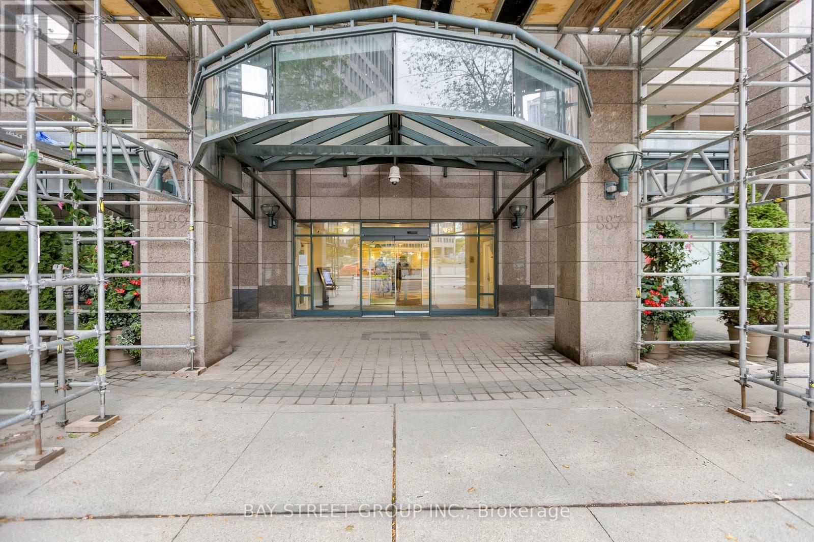 1503 - 889 Bay Street, Toronto, Ontario  M5S 3K5 - Photo 3 - C12465478