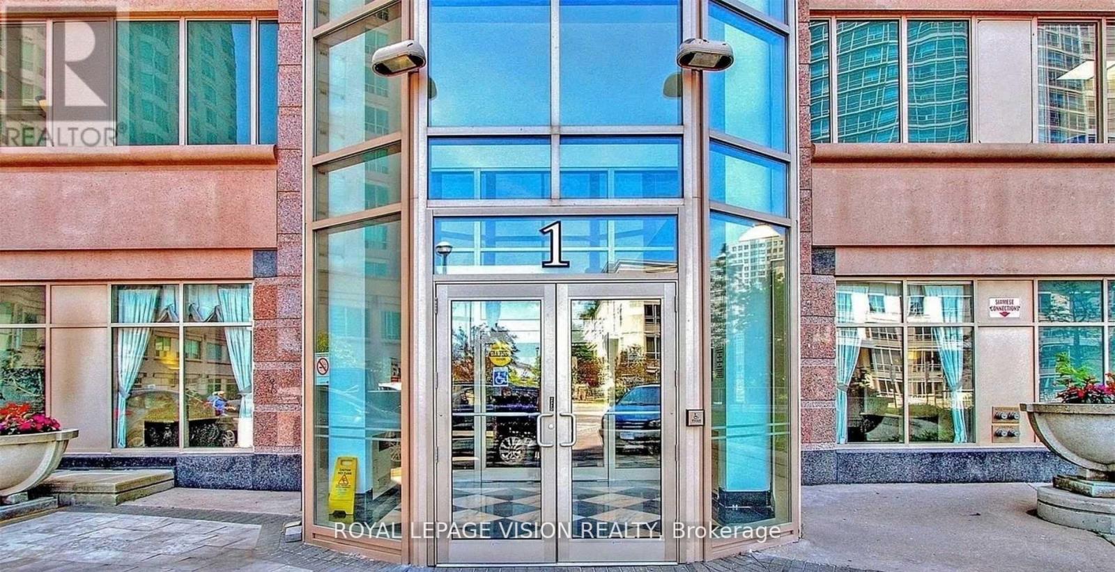 Ph 301 - 1 Lee Centre Drive, Toronto, Ontario  M1H 3J2 - Photo 2 - E12465297