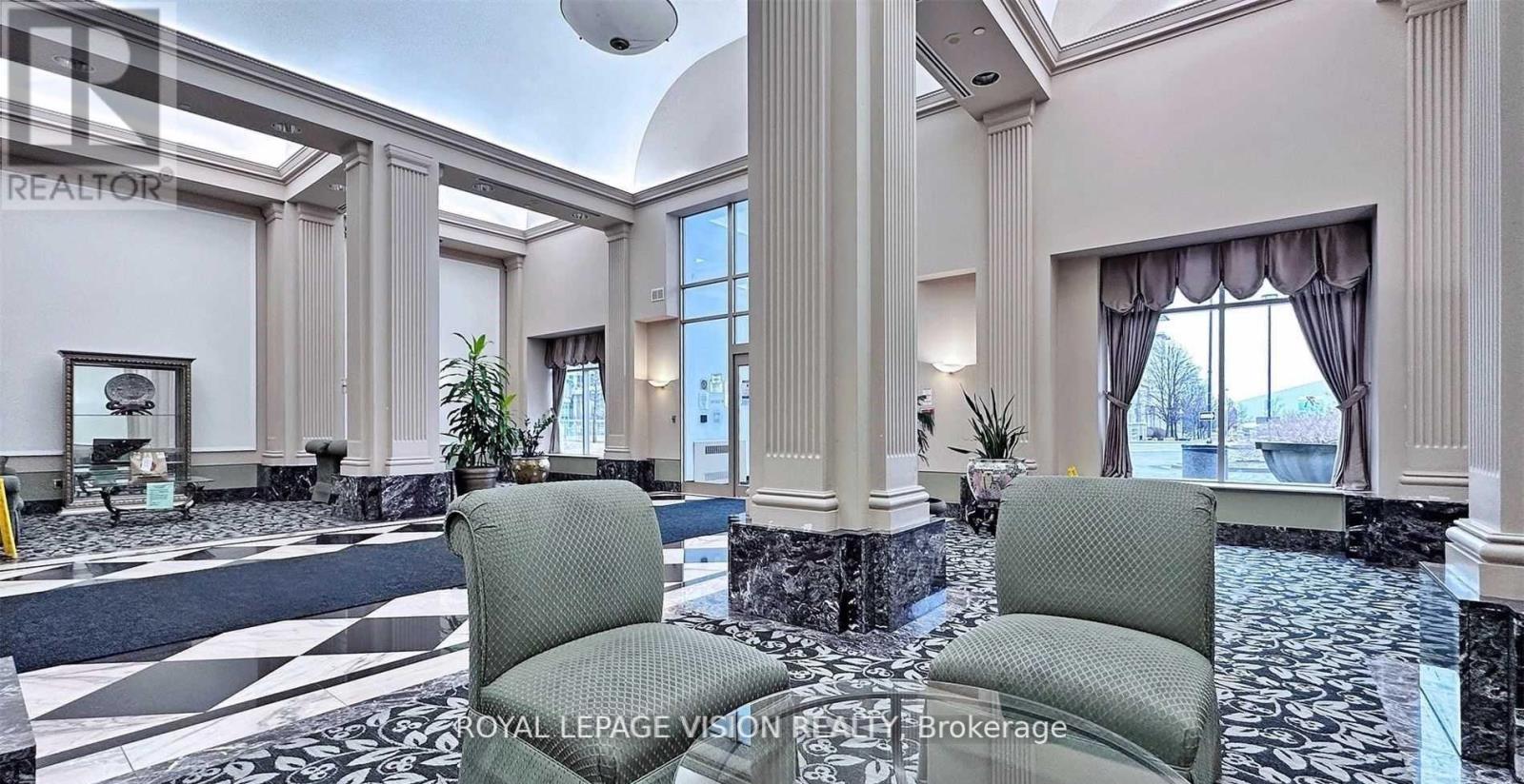 Ph 301 - 1 Lee Centre Drive, Toronto, Ontario  M1H 3J2 - Photo 3 - E12465297