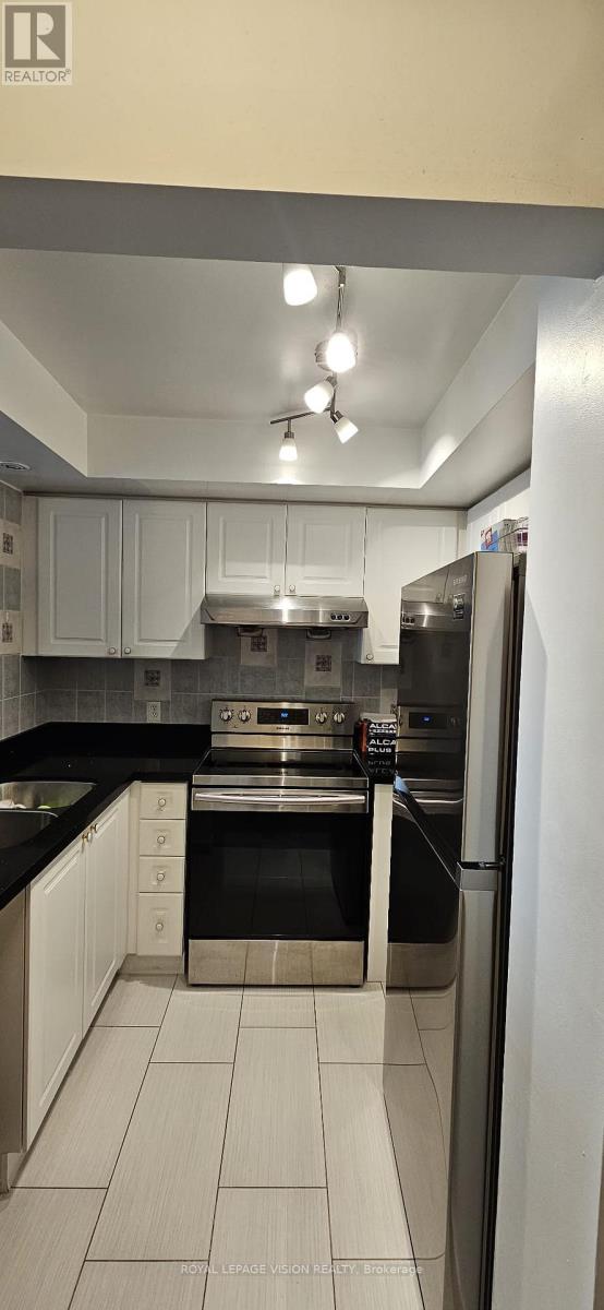 Ph 301 - 1 Lee Centre Drive, Toronto, Ontario  M1H 3J2 - Photo 9 - E12465297