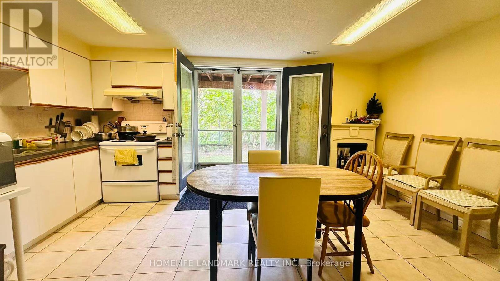 26 Ashglen Court, Toronto, Ontario  M1T 3X3 - Photo 11 - E12465303