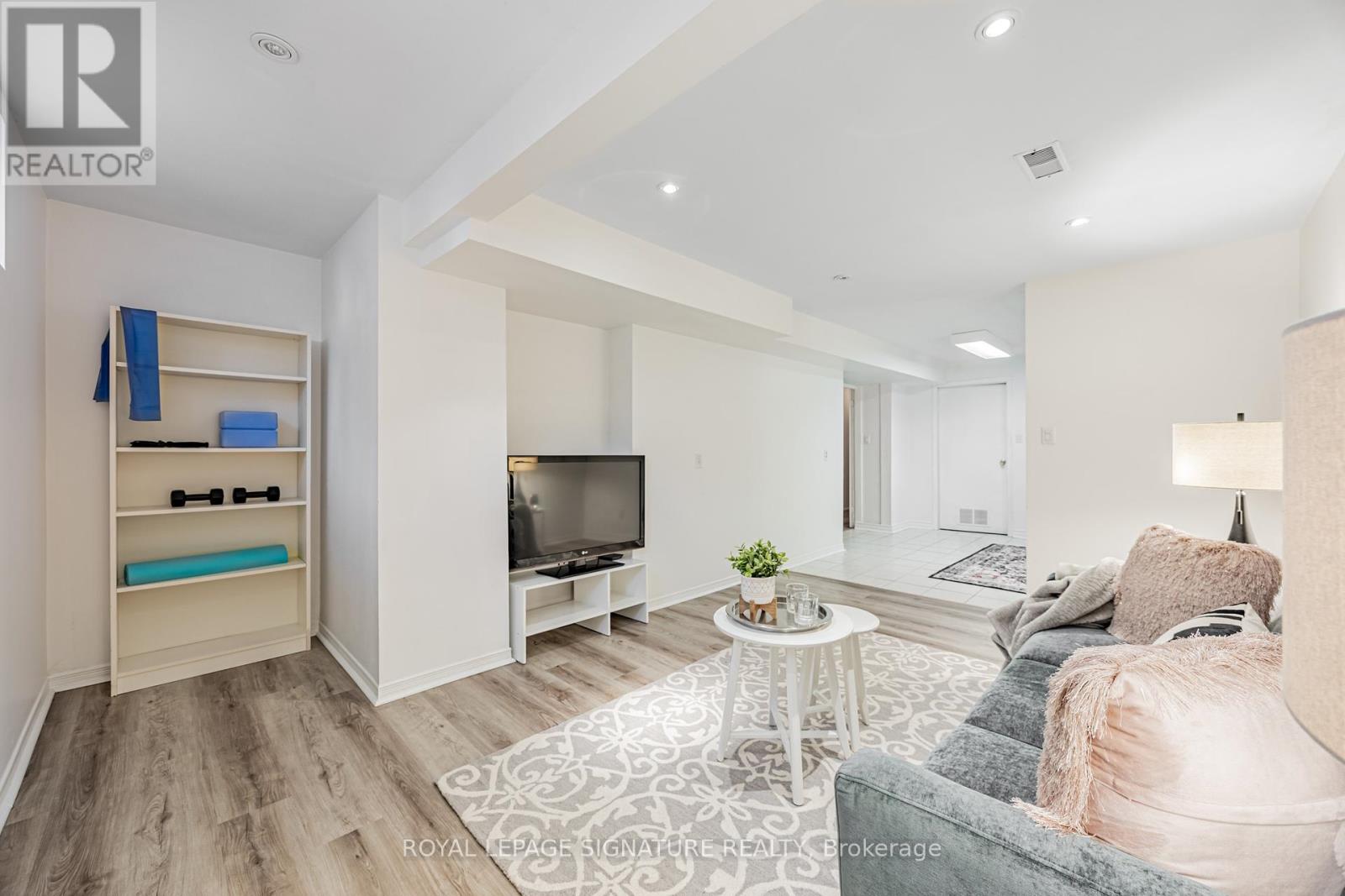 28 Sedgemount Drive, Toronto, Ontario  M1H 1X3 - Photo 28 - E12465369