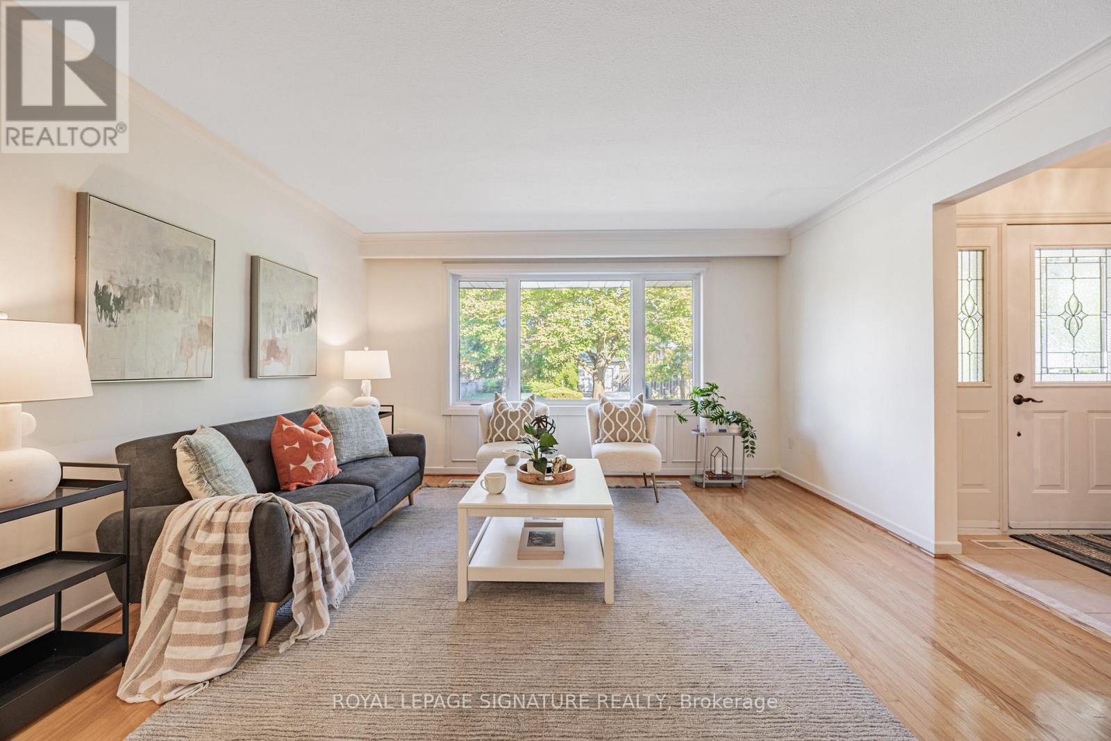 28 Sedgemount Drive, Toronto, Ontario  M1H 1X3 - Photo 5 - E12465369