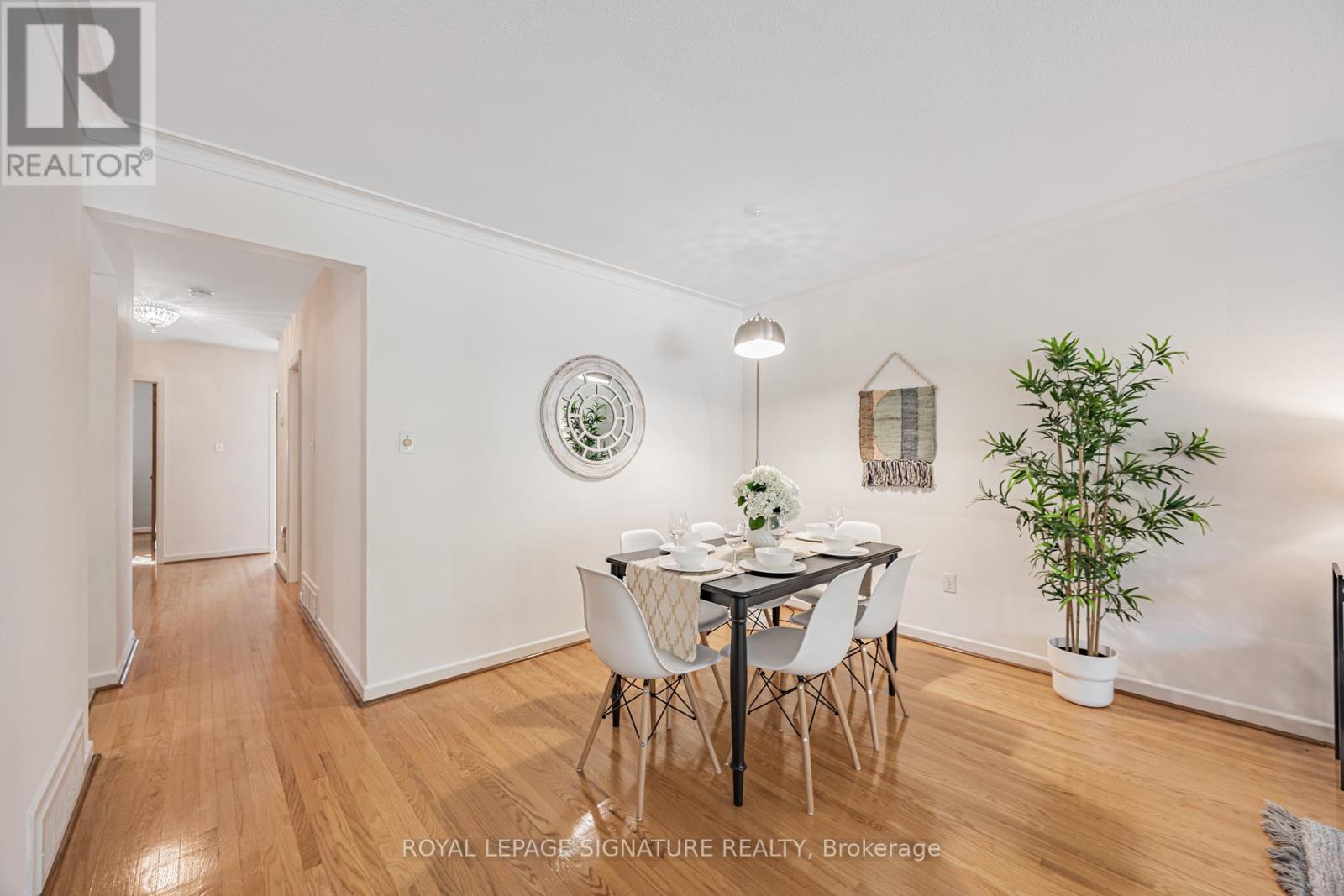 28 Sedgemount Drive, Toronto, Ontario  M1H 1X3 - Photo 8 - E12465369