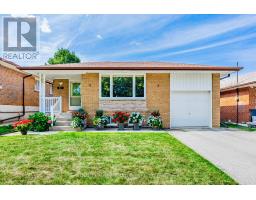28 SEDGEMOUNT DRIVE, Toronto, Ontario