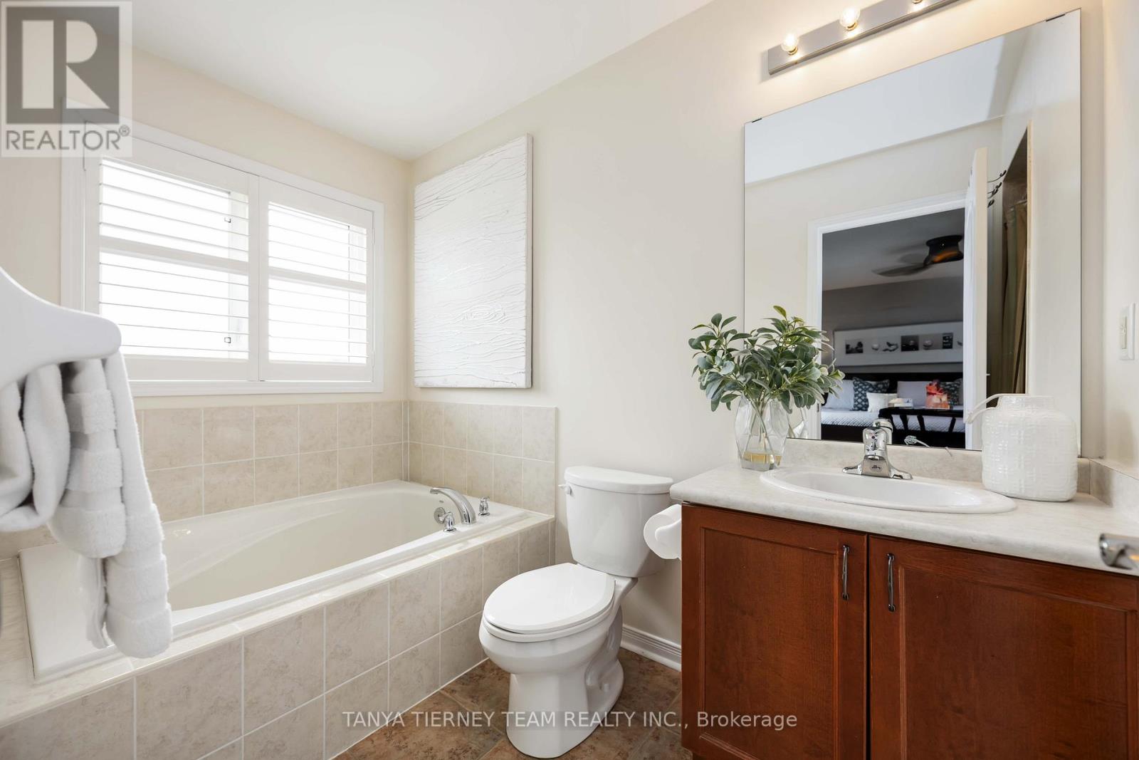 152 Shrewsbury Drive, Whitby, Ontario  L1M 0E3 - Photo 35 - E12465397