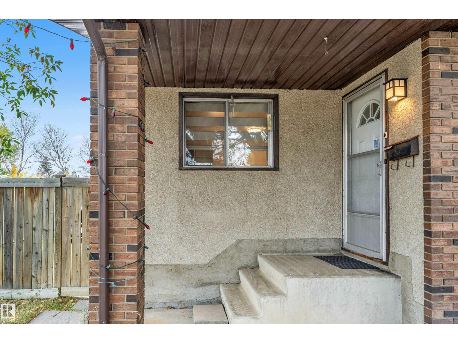15304 121 St Nw, Edmonton, Alberta  T5X 4K4 - Photo 4 - E4462286