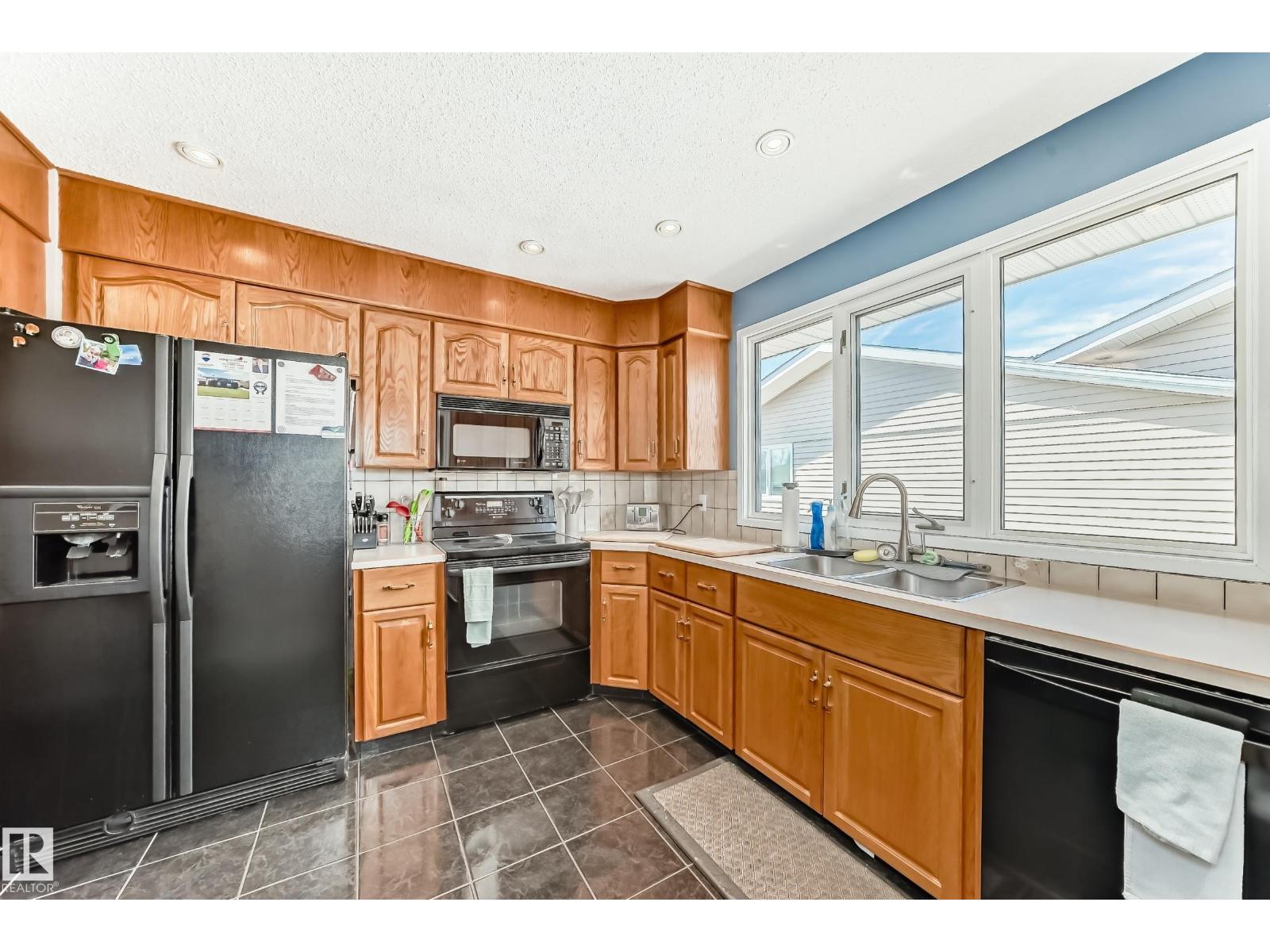 43 Groveland Rd, Sherwood Park, Alberta  T8A 3G7 - Photo 6 - E4462289