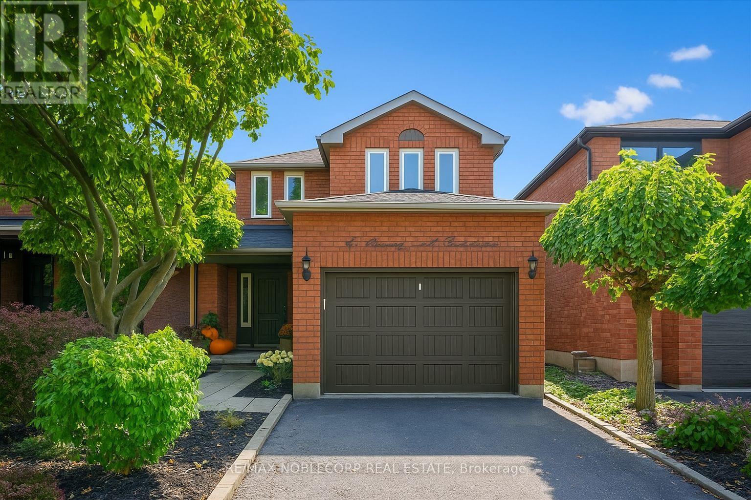 31 MOUNTFIELD CRESCENT, Vaughan, Ontario