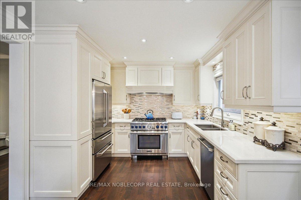 31 Mountfield Crescent, Vaughan (Brownridge), Ontario  L4J 7E9 - Photo 12 - N12465274