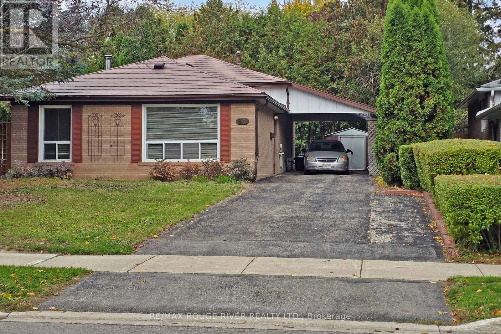 68 Aurora Heights Drive, Aurora (Aurora Heights), Ontario  L4G 2W8 - Photo 2 - N12465289