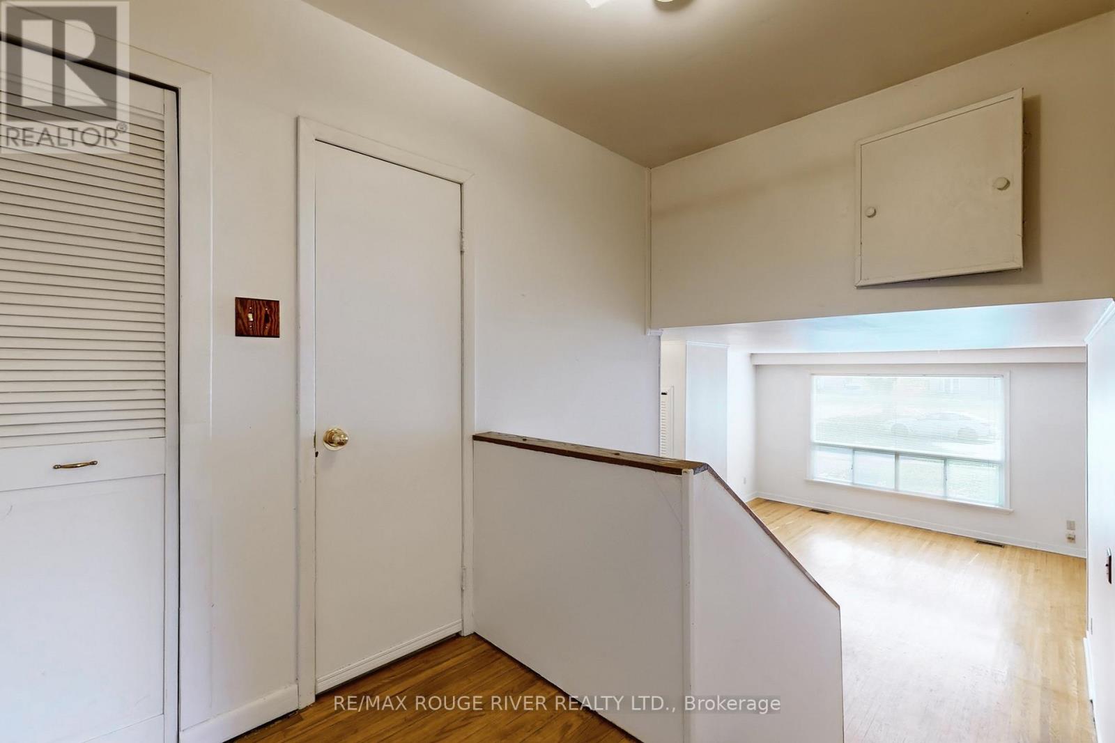 68 Aurora Heights Drive, Aurora (Aurora Heights), Ontario  L4G 2W8 - Photo 23 - N12465289
