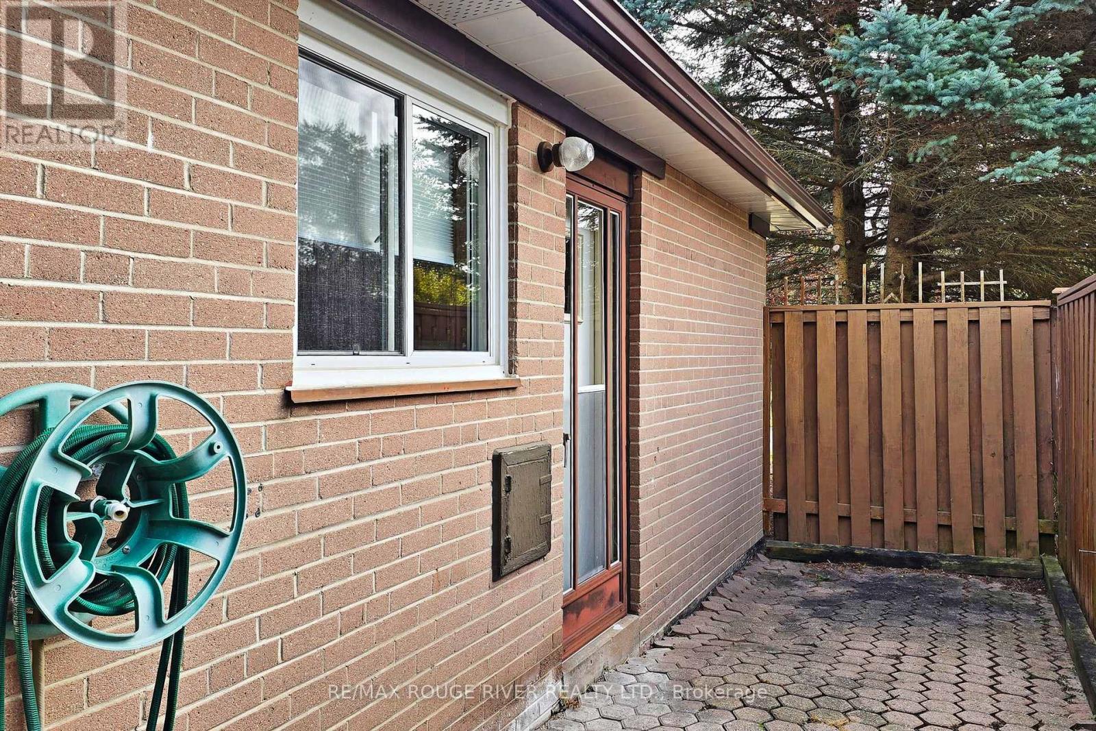 68 Aurora Heights Drive, Aurora (Aurora Heights), Ontario  L4G 2W8 - Photo 49 - N12465289