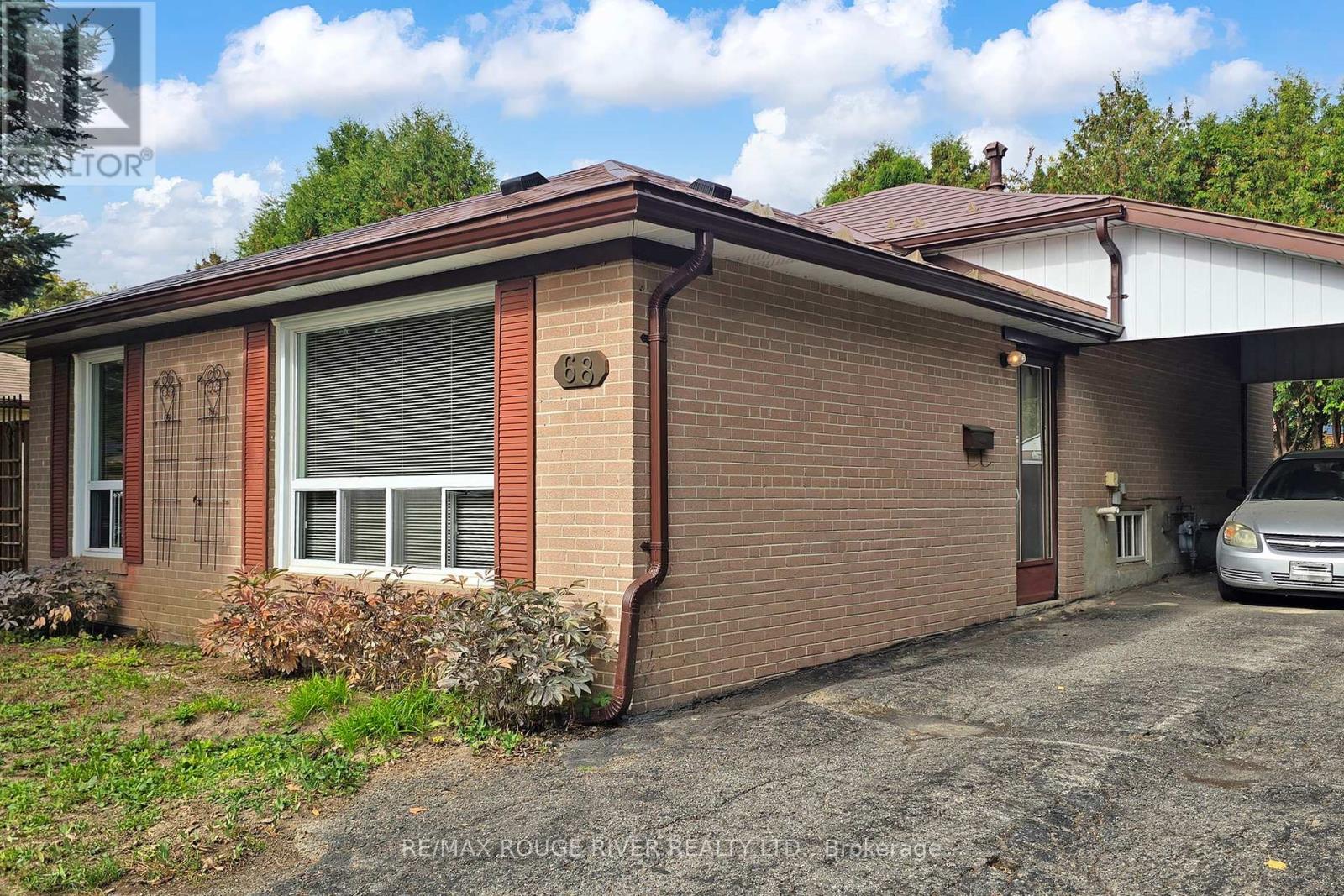 68 Aurora Heights Drive, Aurora (Aurora Heights), Ontario  L4G 2W8 - Photo 8 - N12465289