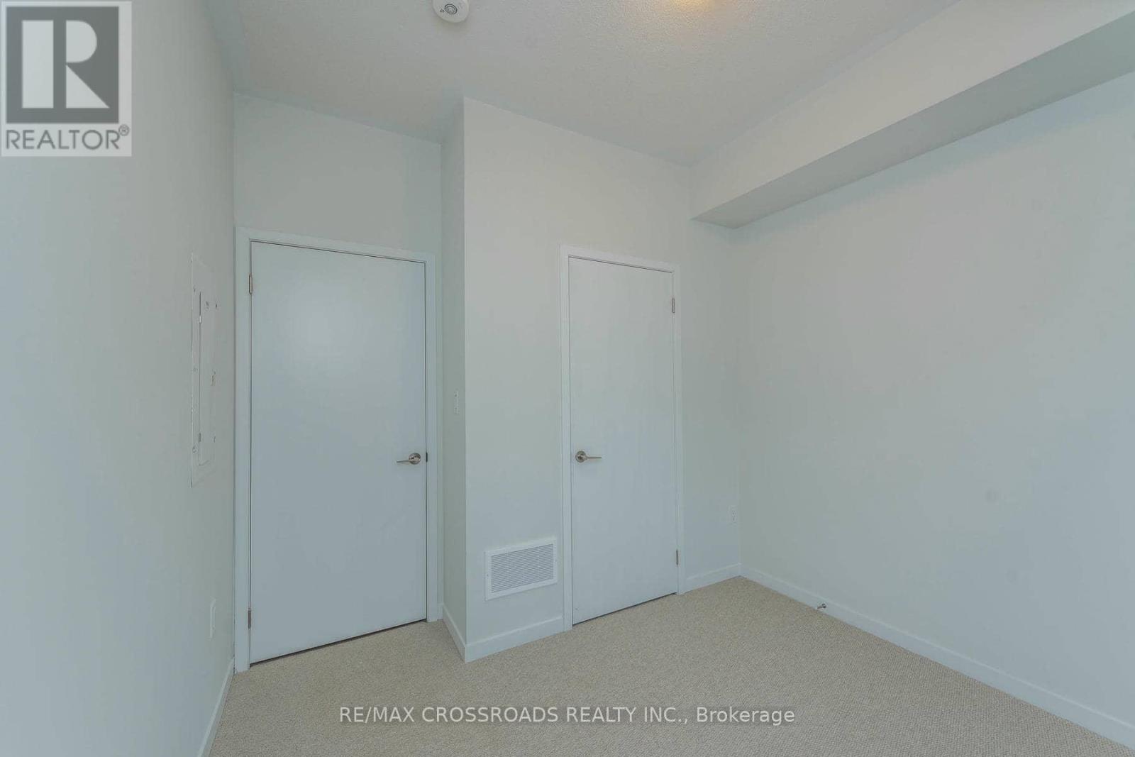 292 - 140 Honeycrisp Crescent, Vaughan, Ontario  L4K 0N7 - Photo 15 - N12465310