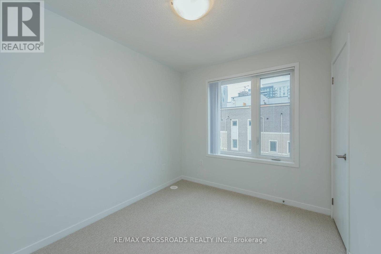 292 - 140 Honeycrisp Crescent, Vaughan, Ontario  L4K 0N7 - Photo 20 - N12465310