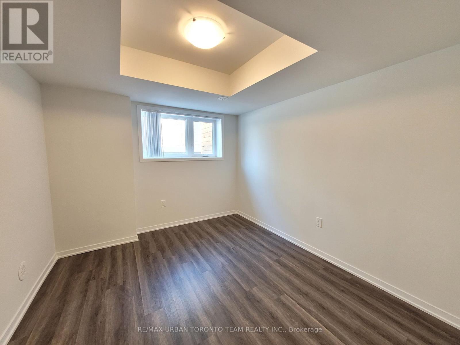 Th 165 - 151 Honeycrisp Crescent, Vaughan, Ontario  L4K 0N7 - Photo 13 - N12465336