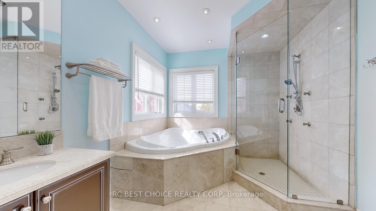 12 George Martin Drive, Markham (Village Green-South Unionville), Ontario  L3R 8V1 - Photo 24 - N12465362