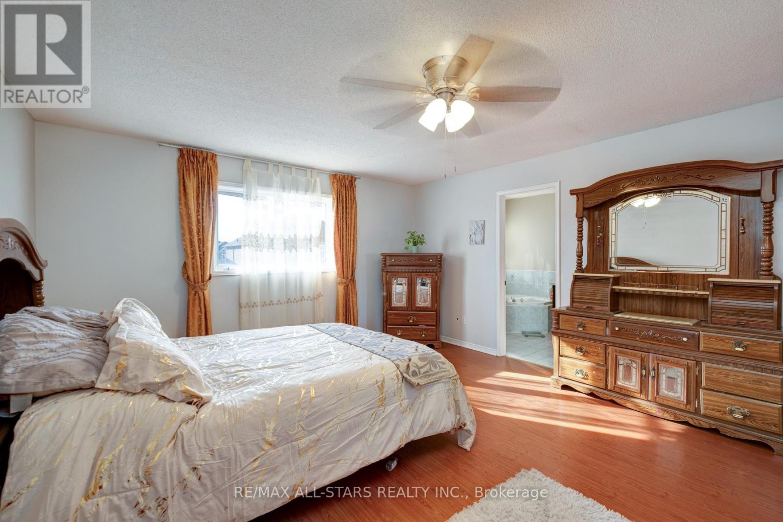 211 Sophia Road, Markham, Ontario  L3S 4C5 - Photo 21 - N12465364