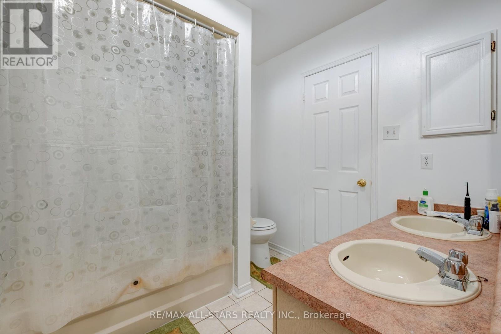 211 Sophia Road, Markham, Ontario  L3S 4C5 - Photo 25 - N12465364