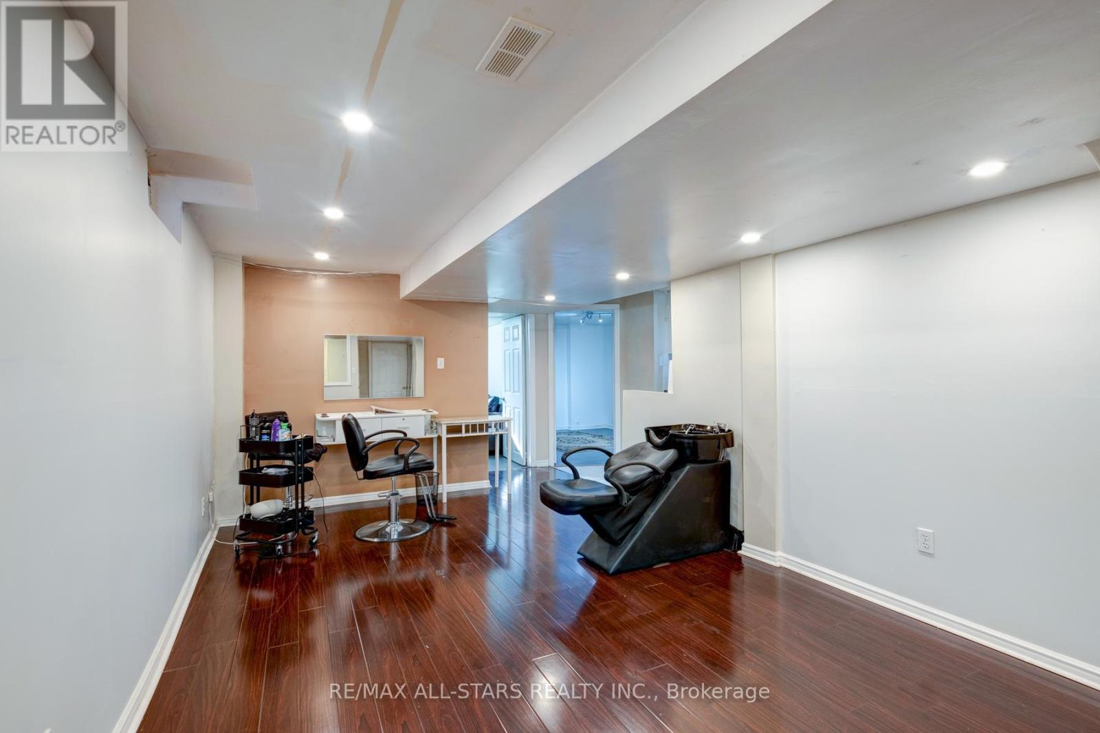 211 Sophia Road, Markham, Ontario  L3S 4C5 - Photo 30 - N12465364