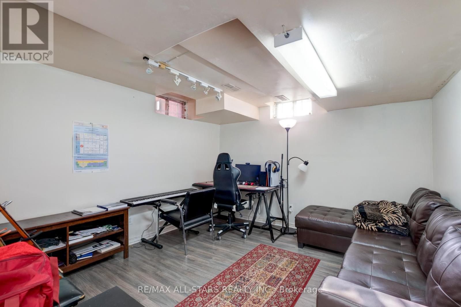 211 Sophia Road, Markham, Ontario  L3S 4C5 - Photo 31 - N12465364