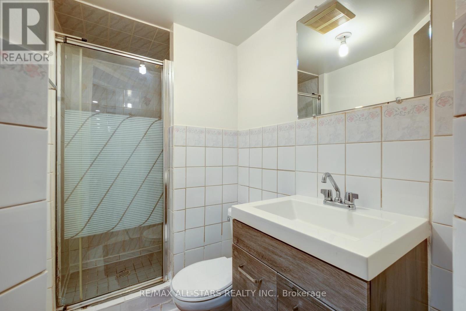 211 Sophia Road, Markham, Ontario  L3S 4C5 - Photo 33 - N12465364