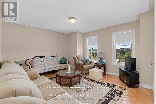 503 Simcoe Road, Bradford West Gwillimbury, Ontario  L3Z 3C4 - Photo 12 - N12465378