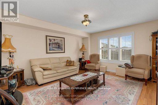 503 Simcoe Road, Bradford West Gwillimbury, Ontario  L3Z 3C4 - Photo 2 - N12465378