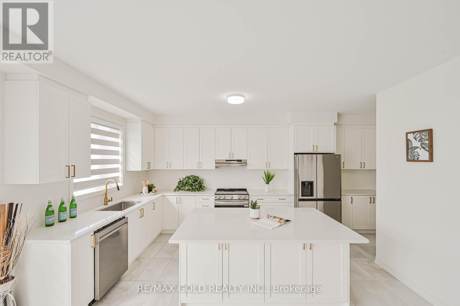 15 Sandhill Crescent, Adjala-Tosorontio, Ontario  L0G 1W0 - Photo 22 - N12465391