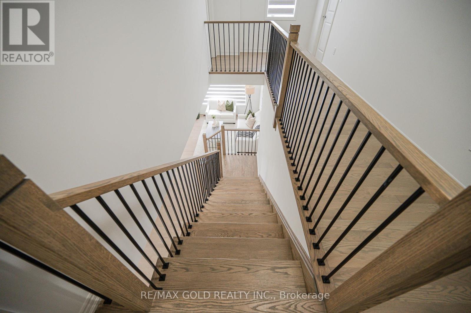 15 Sandhill Crescent, Adjala-Tosorontio, Ontario  L0G 1W0 - Photo 32 - N12465391