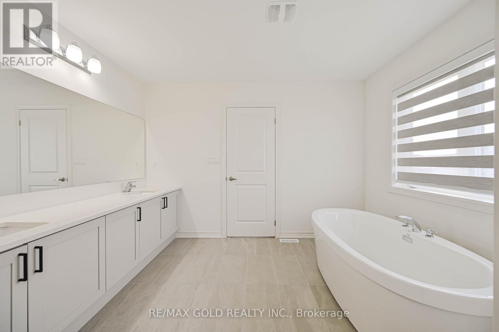 15 Sandhill Crescent, Adjala-Tosorontio, Ontario  L0G 1W0 - Photo 37 - N12465391