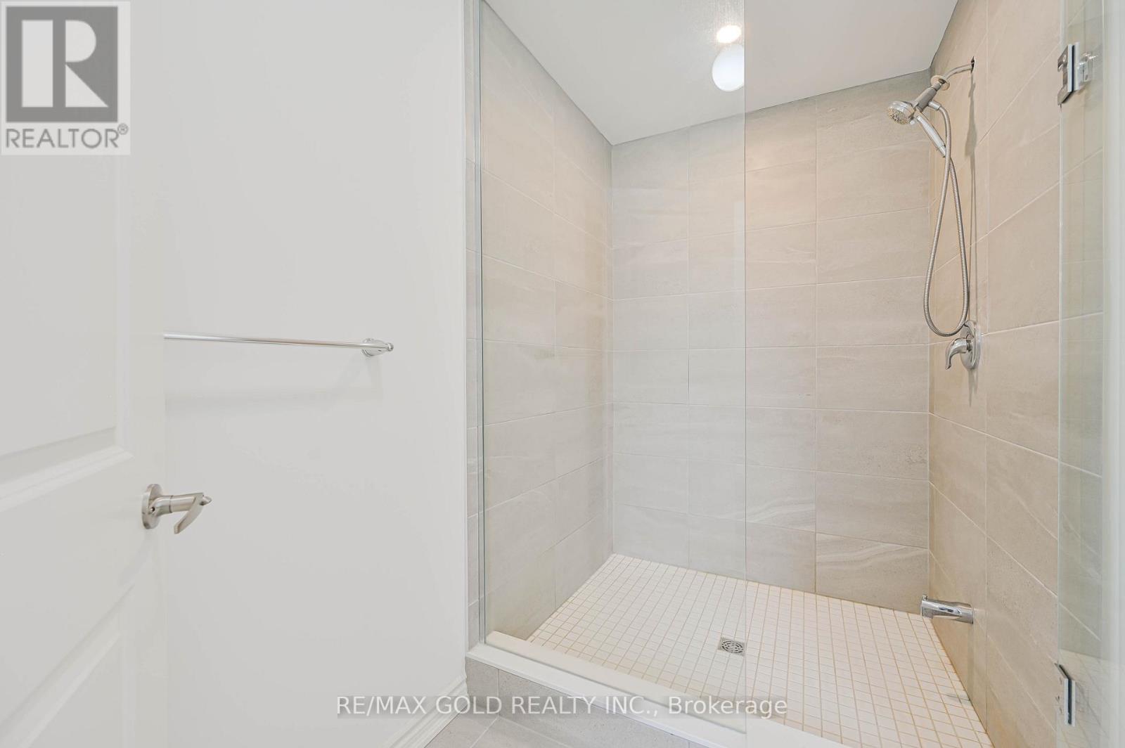 15 Sandhill Crescent, Adjala-Tosorontio, Ontario  L0G 1W0 - Photo 40 - N12465391