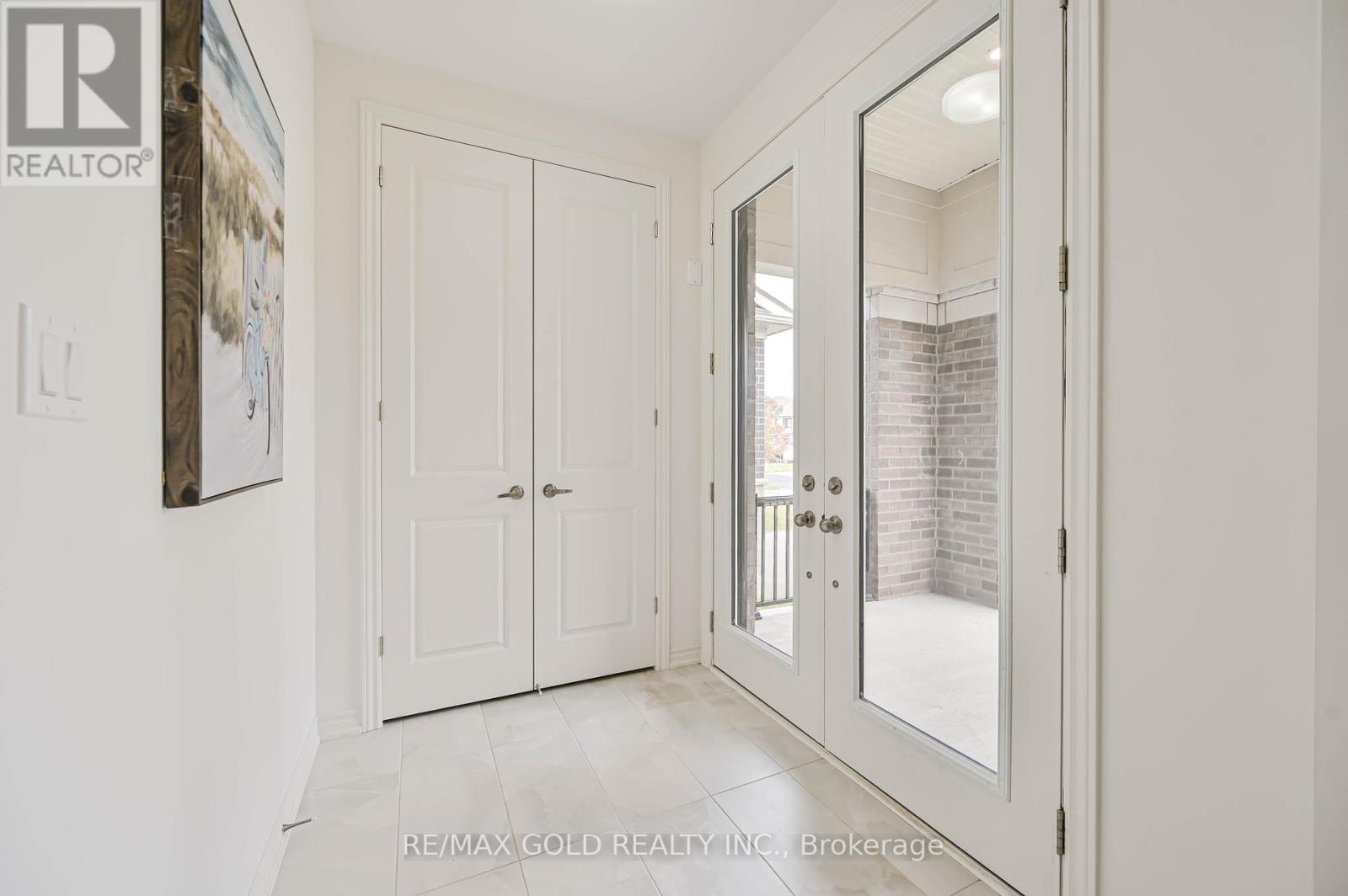 15 Sandhill Crescent, Adjala-Tosorontio, Ontario  L0G 1W0 - Photo 5 - N12465391