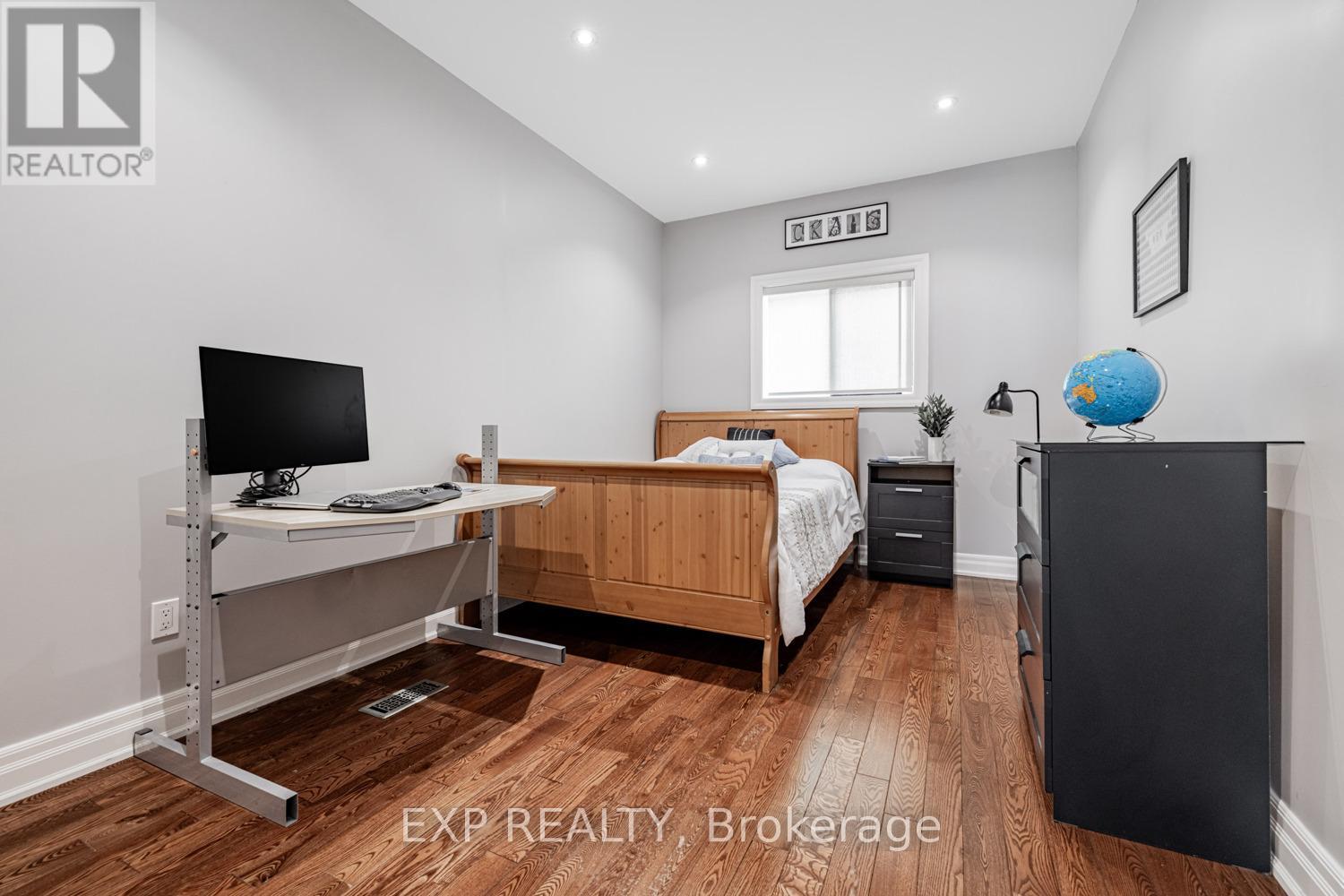 203 Centre Street W, Richmond Hill, Ontario  L4C 3P9 - Photo 18 - N12465477