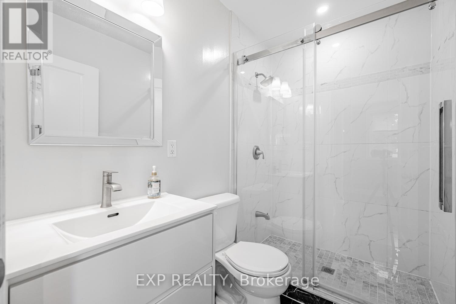 203 Centre Street W, Richmond Hill, Ontario  L4C 3P9 - Photo 21 - N12465477