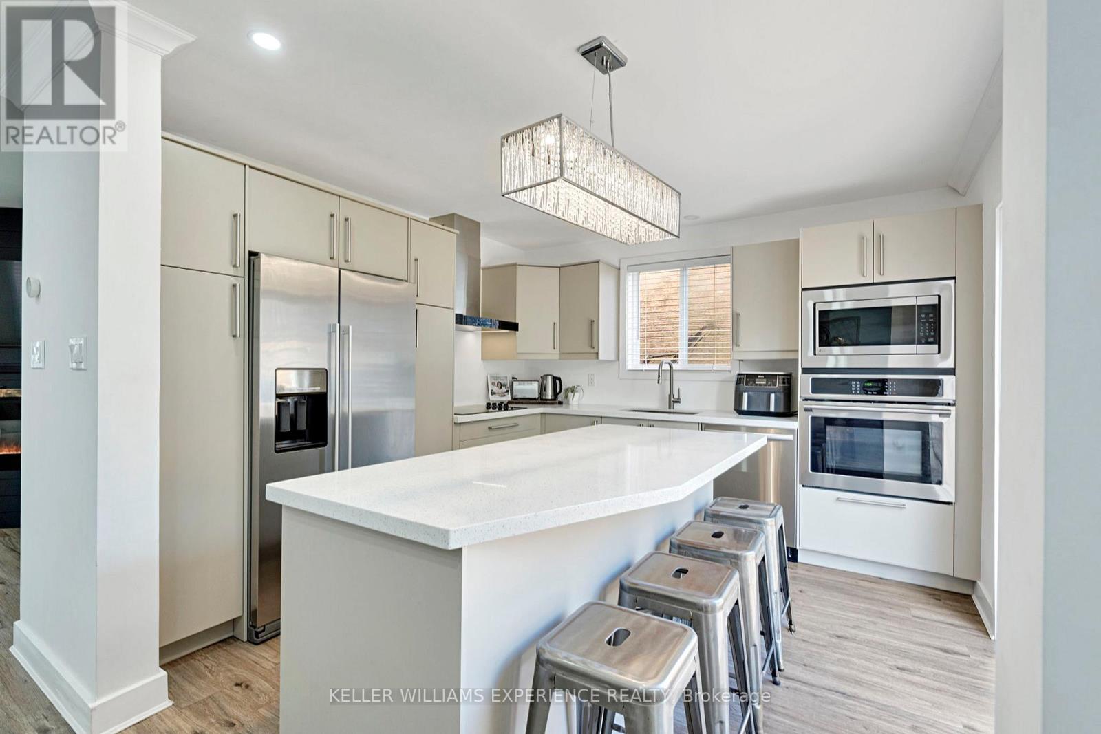 91 Butternut Drive, Barrie (Holly), Ontario  L4N 9Z7 - Photo 14 - S12465260