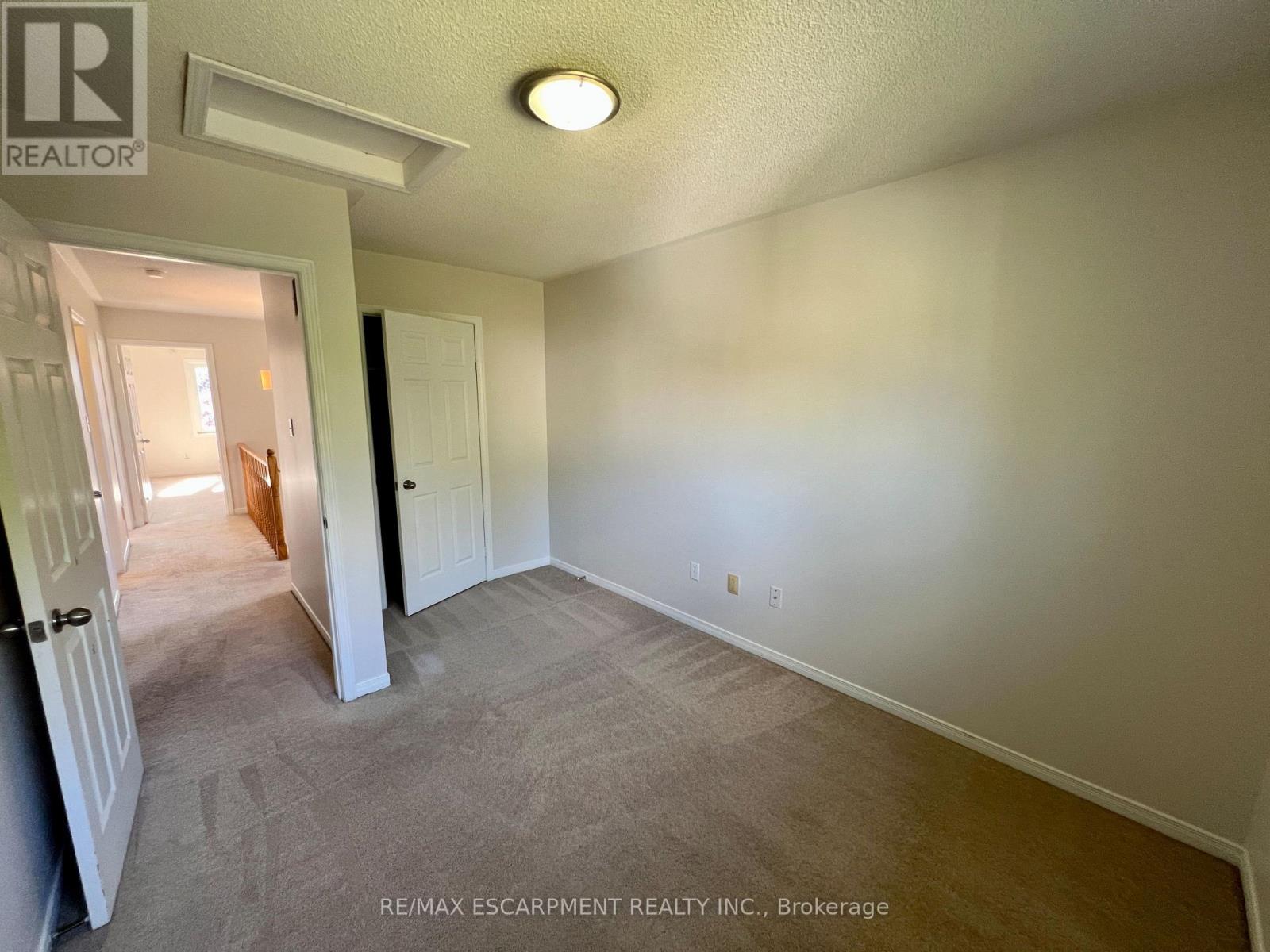125 Hopewell Road, Oakville, Ontario  L6H 5Z1 - Photo 15 - W12361777
