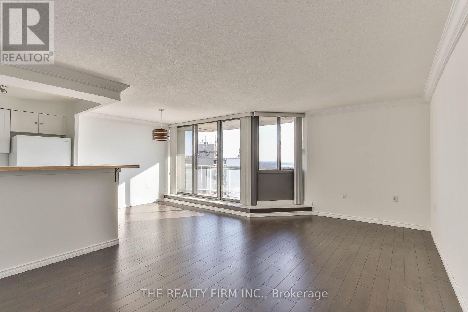 2605 - 323 Colborne Street, London East, Ontario  N6B 3N8 - Photo 9 - X12464372