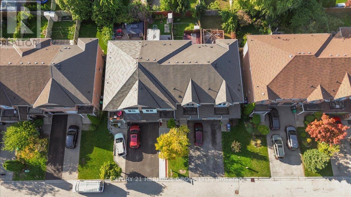 3954 Coachman Circle, Mississauga (Churchill Meadows), Ontario  L5M 6R3 - Photo 2 - W12465253