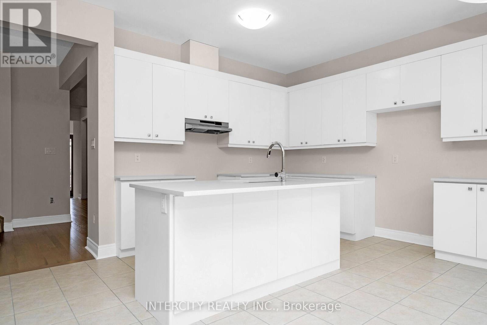 23 Kessler Drive, Brampton, Ontario  L6R 4G2 - Photo 10 - W12465282