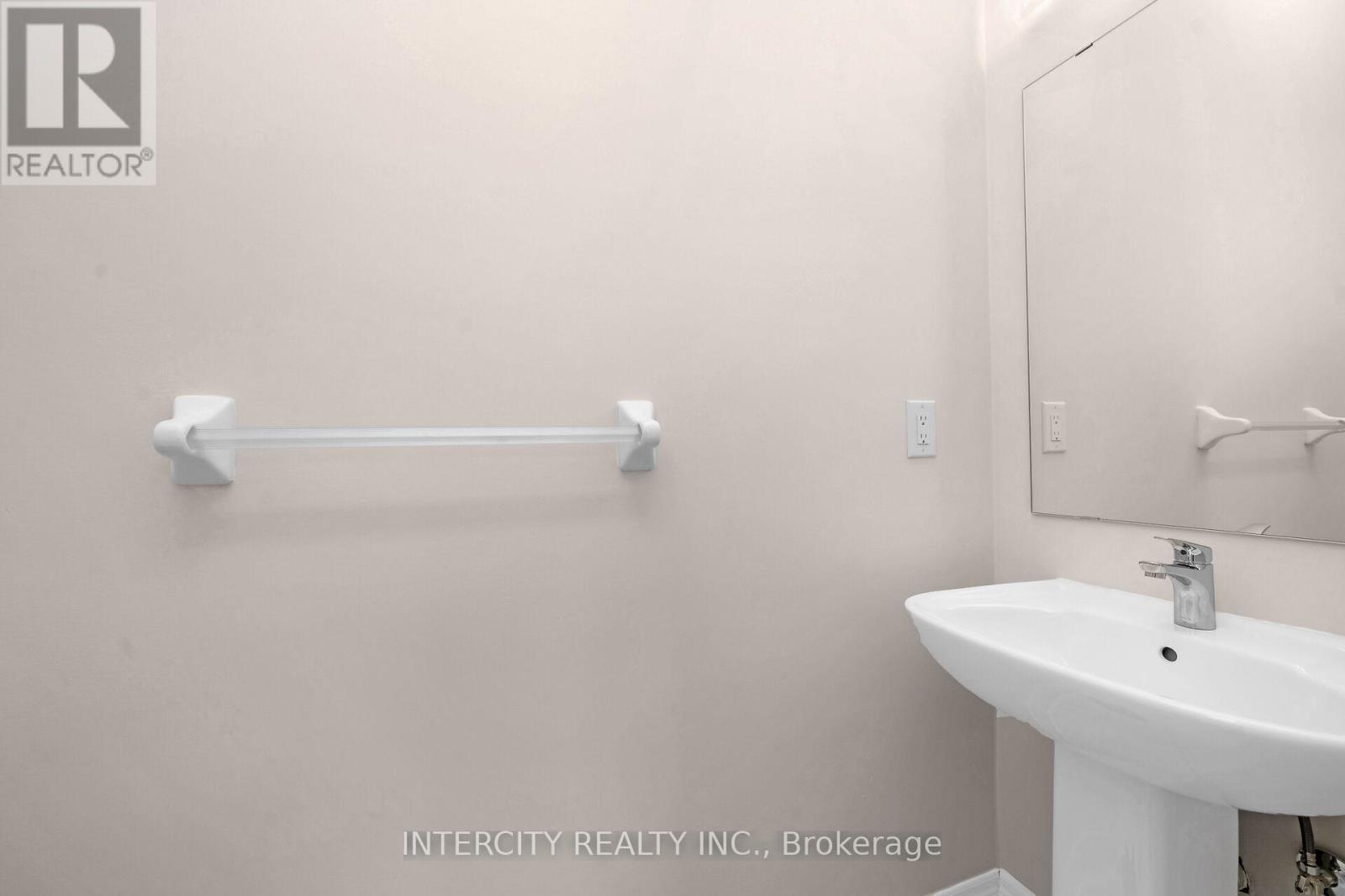 23 Kessler Drive, Brampton, Ontario  L6R 4G2 - Photo 14 - W12465282