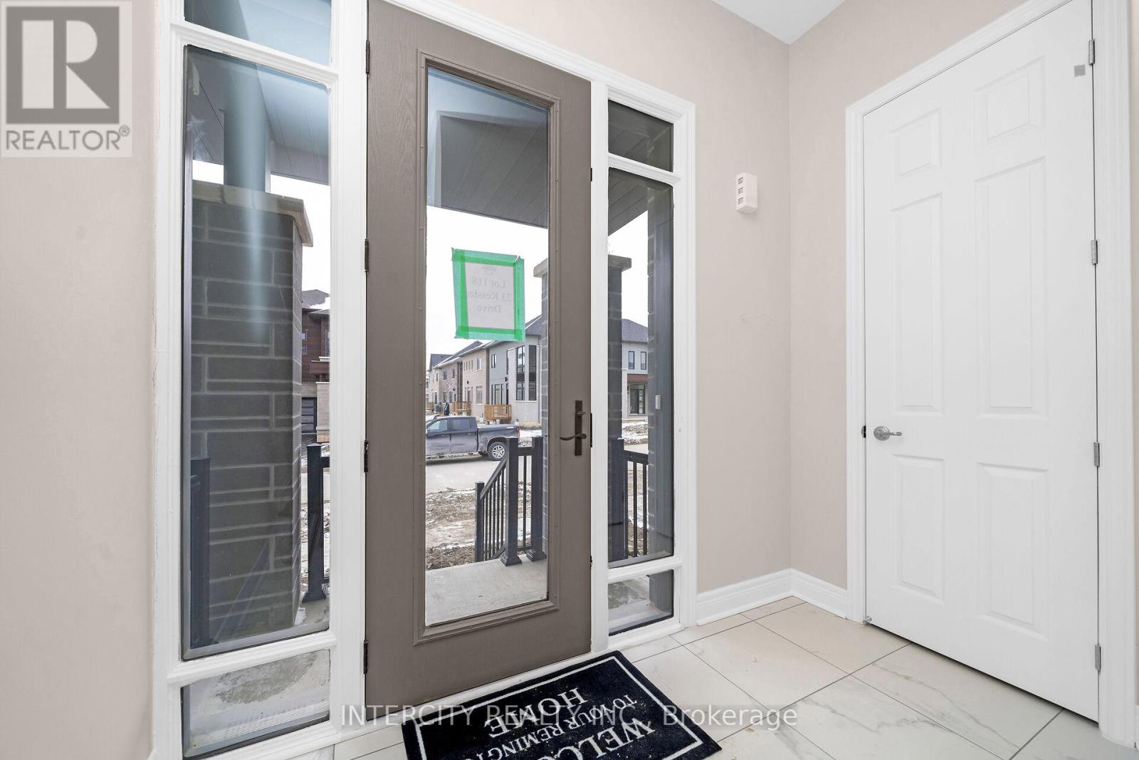 23 Kessler Drive, Brampton, Ontario  L6R 4G2 - Photo 2 - W12465282