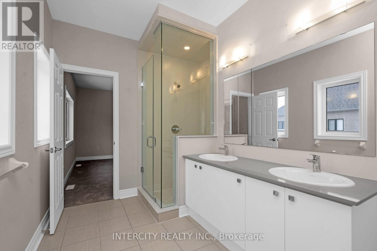 23 Kessler Drive, Brampton, Ontario  L6R 4G2 - Photo 21 - W12465282