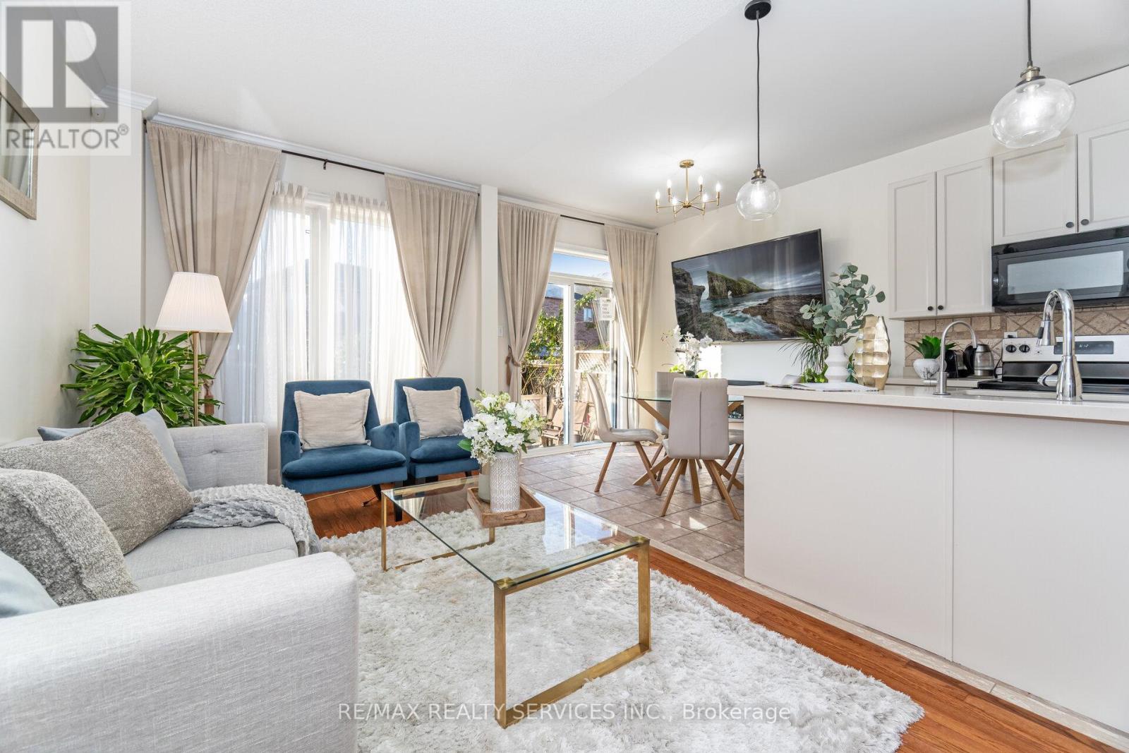 12 Rainy Dale Road, Brampton, Ontario  L6V 4S7 - Photo 11 - W12465290