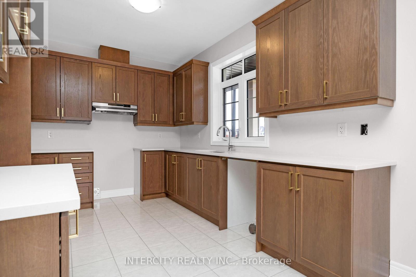 Lot 176 - 45 Keyworth Crescent, Brampton, Ontario  L6R 4E9 - Photo 14 - W12465291