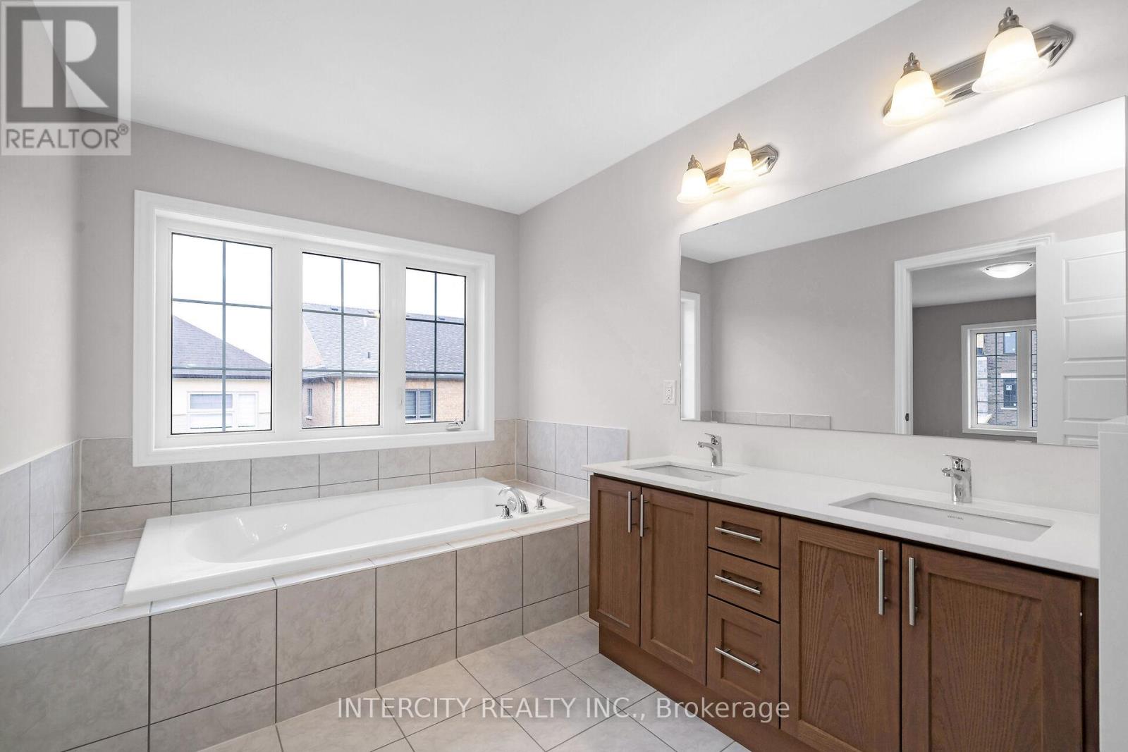 Lot 176 - 45 Keyworth Crescent, Brampton, Ontario  L6R 4E9 - Photo 24 - W12465291